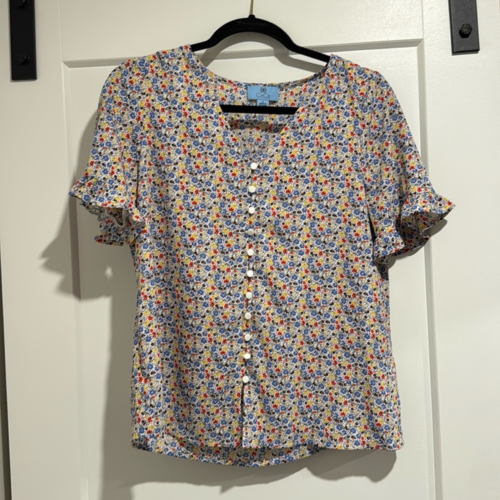 Cece floral ruffle top. Size S. Yellow/ blue/ red flowers. Super cute. EUC